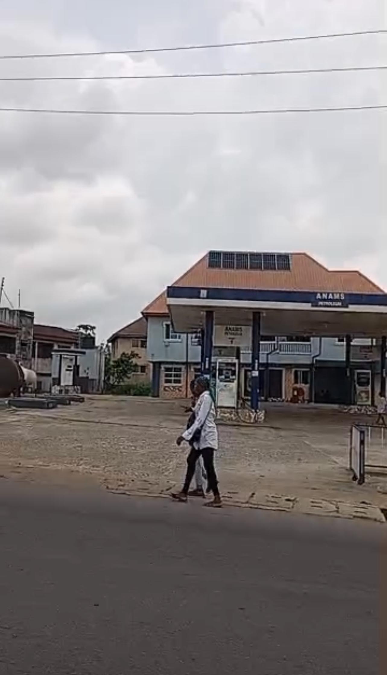 A fully operational filling station with 6 pumps and an active gas service, ready for immediate takeover in Aba