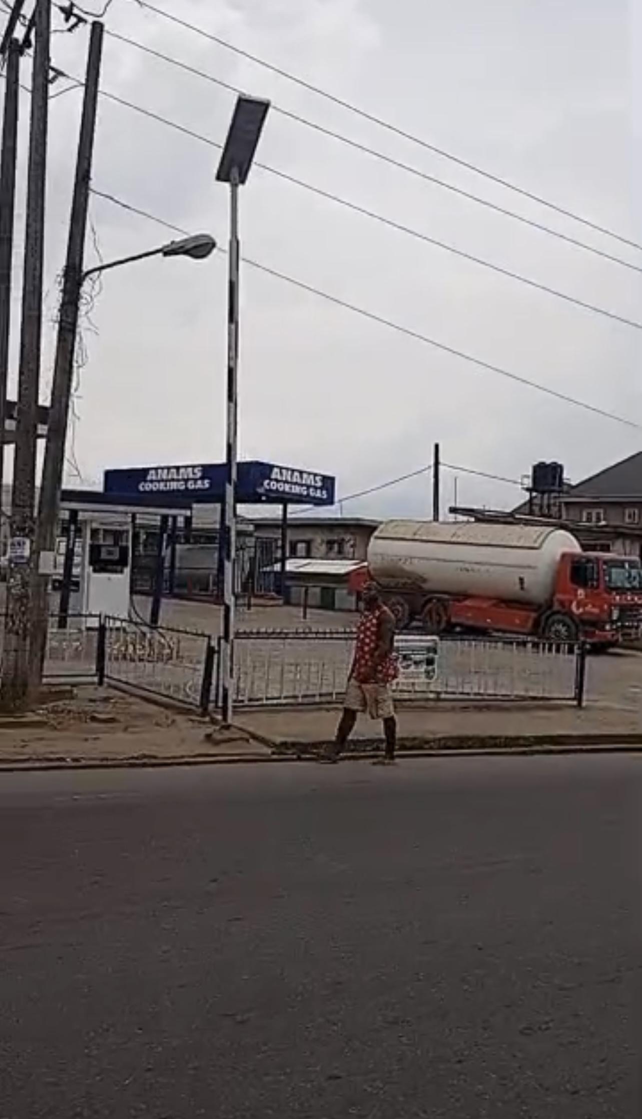 A fully operational filling station with 6 pumps and an active gas service, ready for immediate takeover in Aba